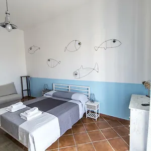Via Crispi , Porto Empedocle Italia
